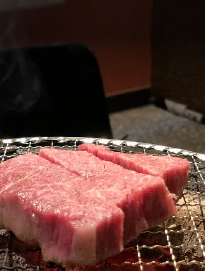 鳥取の焼肉店 炭蔵 鳥取和牛オレイン55の良質な肉を提供